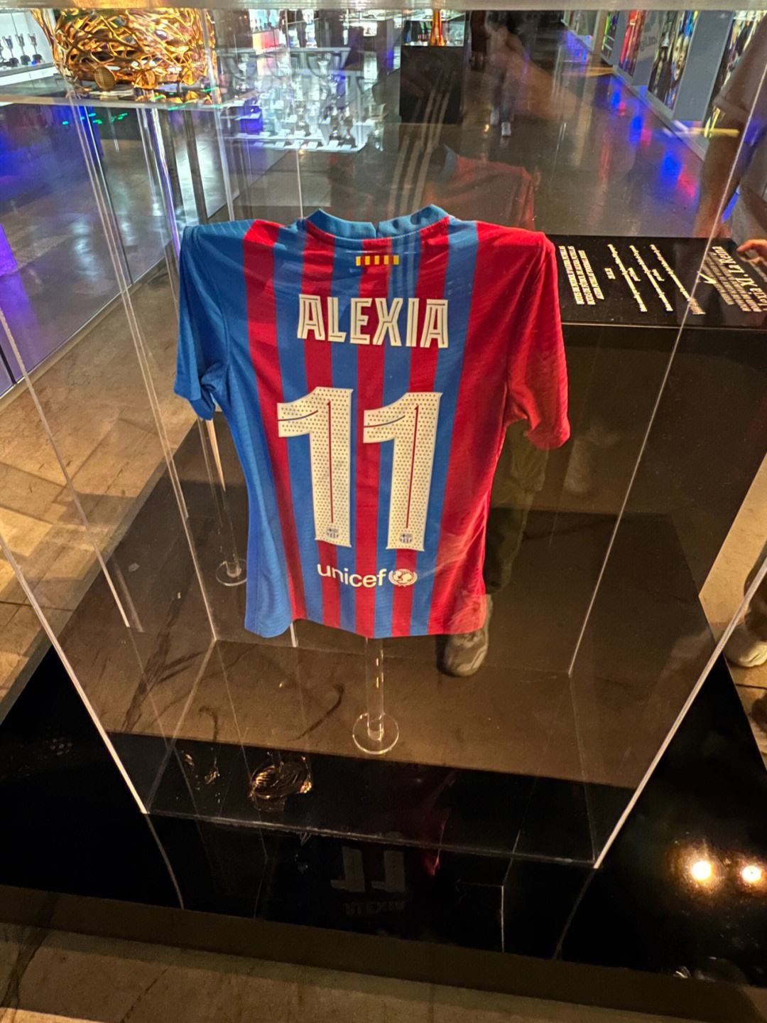 开云APP-包含苏炳添回归首秀大放异彩，巴萨主场球迷高呼名字的词条