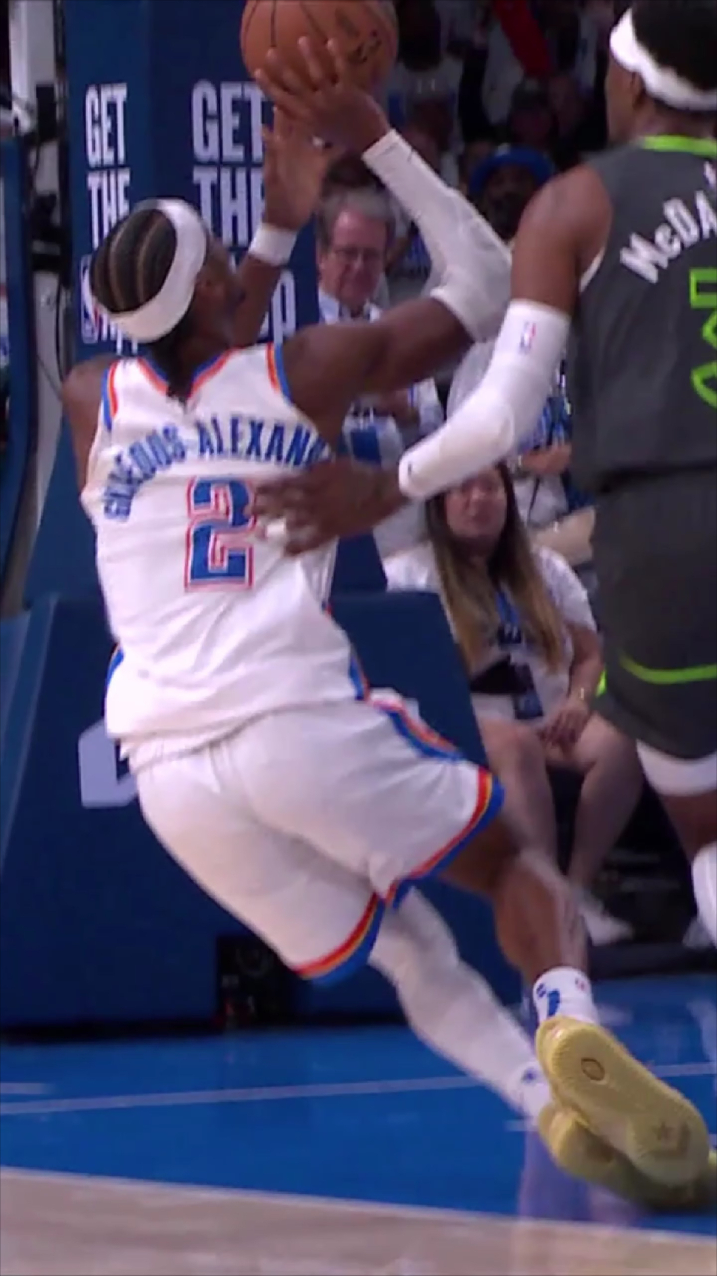 包含国际比赛日国王杯焦点战;亚特兰大单刀错失;气氛紧张;年轻球员得到机会的词条 包含国际比赛日国王杯焦点战;亚特兰大单刀错失;气氛紧张;年轻球员得到机会的词条